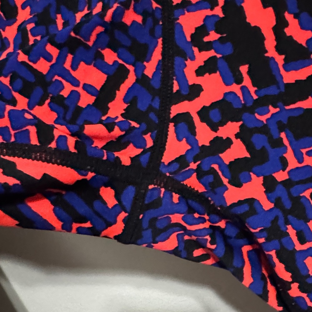 POP Fit pink and Blue Patterned Leggings - Picture 2 of 3